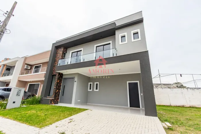 Sobrado à venda, com 3 suítes, 198m², em condomínio fechado-Umbará, Curitiba, PR