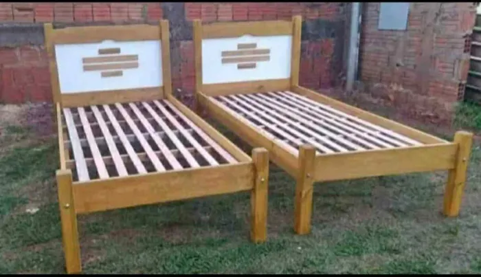 Cama de madeira solteiro nova. 