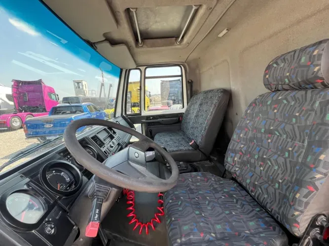 Ford cargo 2011