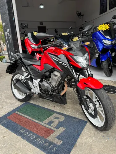 CB 300F Twister 2023 2º dono