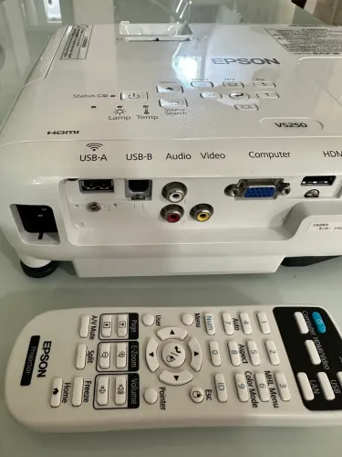 Projetor Epson VS 250 3200 Lumens + Controle + Cabo Ac