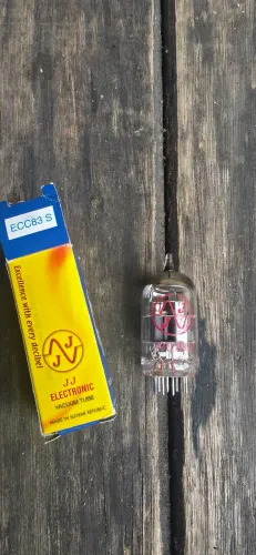 Valvula 12 ax7