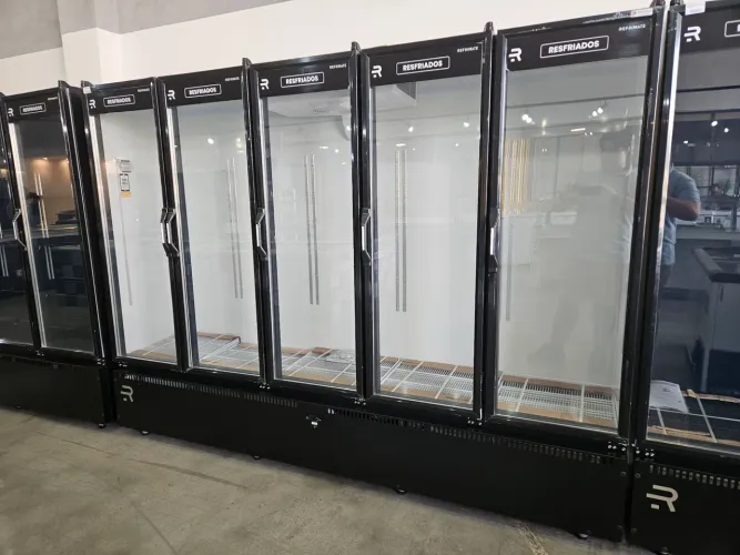 refrigerador 5 portas expositor de bebidas e frios novo