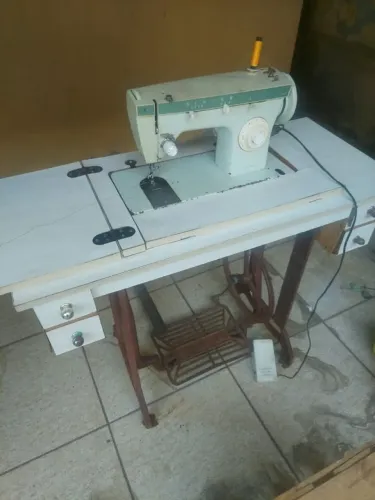 Maquina de costura singer 242 Zig-Zag