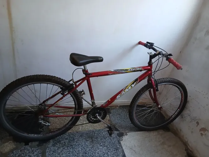 VENDO BICICLETA DE MARCHA