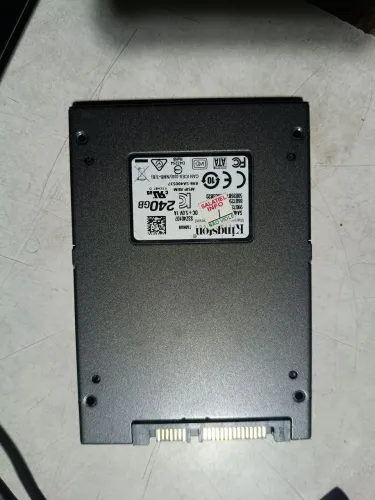 Ssd 240 GB)Kingston