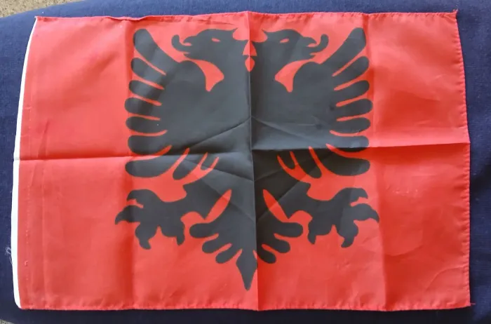 Bandeira Albânia 46x30 cm e 2 Cartões Eslovénia