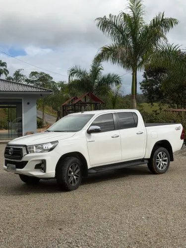 Toyota Hilux CD SRV 4X4 2.8 TDI Diesel Aut. 2020