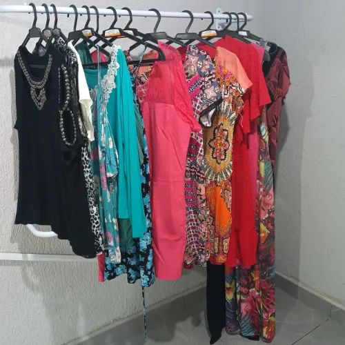 Lote de roupas plus size
