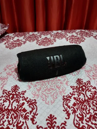 Vendo JBL charge 5 original