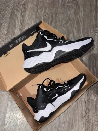 TENIS NIKE FLY. By Mid 3