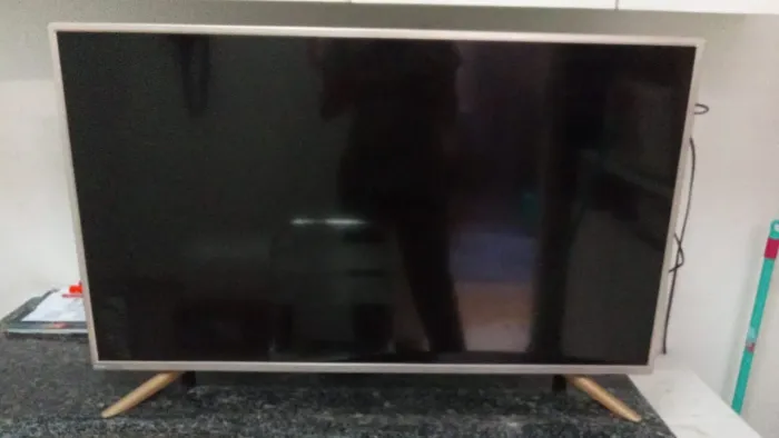 Tv pra retirada de peça Philco 40 led