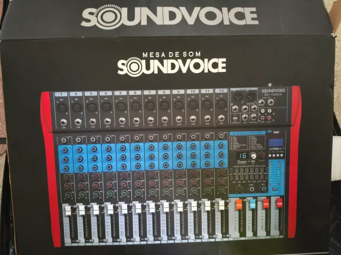 Mesa de som soundvoice 12 canais