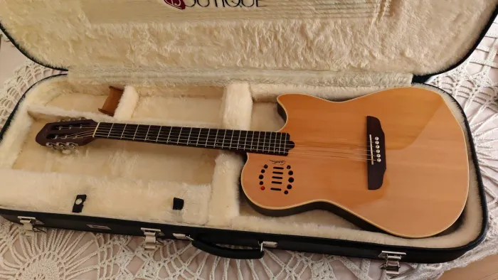 Violão Godin Multiac Steel Duet c/ case.