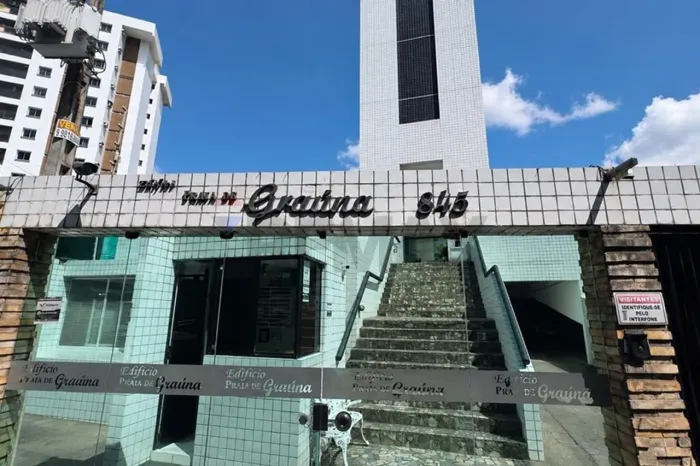 More em um apartamento com 3 quartos nas Graças por apenas R$ 749 mil
