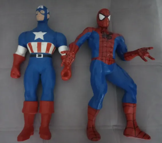 Bonecos Marvel 50 cm