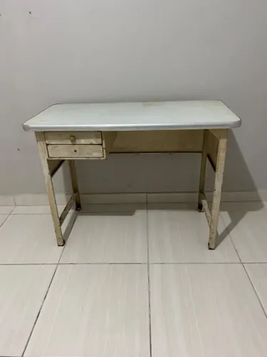 Escrivaninha | Mesa de escritório