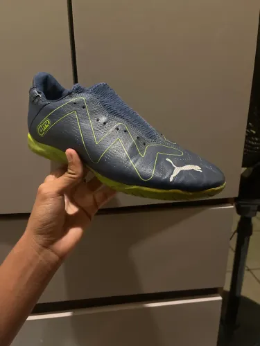 Chuteira futsal