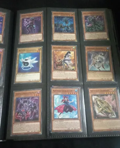LOTE DE CARTAS YUGIOH