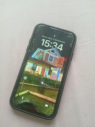 iPhone 11 verde (usado)