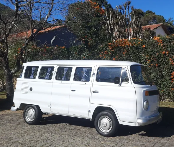 Volkswagen Kombi Standard/ Luxo/ Serie Prata 1996