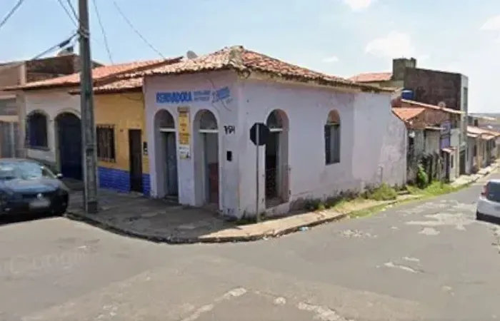 Bom Ponto Comercial na Rua São Pantaleão Centro