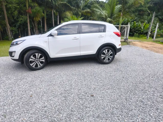 Kia Motors Sportage LX 2.0 16v/ 2.0 16V Flex Aut. 2013