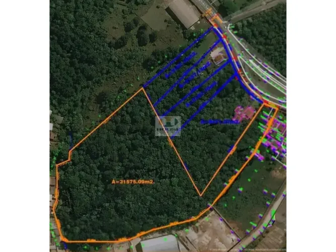Lote urbano COLOMBO