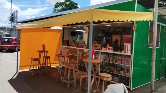 Vendo um quiosque na Avenida ACM, no posto BR junto a antiga Rodoviária