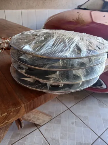 Jogo de Calotas HB20 Aro 14 Prata Metálico com Emblema