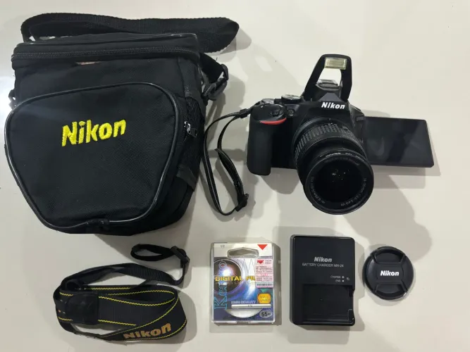 Camera Nikon D5600