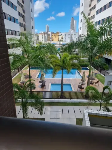Imóvel para aluguel possui 54 metros quadrados com 2 quartos em Várzea - Recife - PE