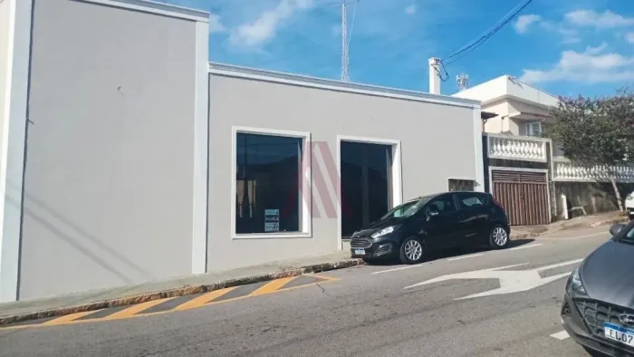Sala para locação no Centro de Vinhedo/SP.