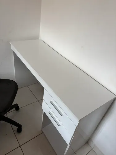 MESA DE ESCRITÓRIO
