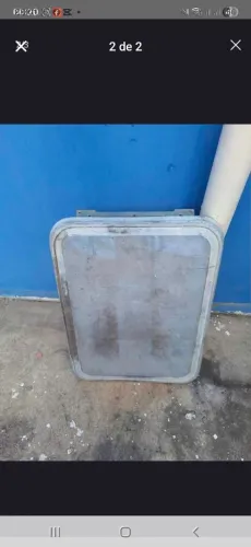 Tampa de teto caminhão Mercedes 