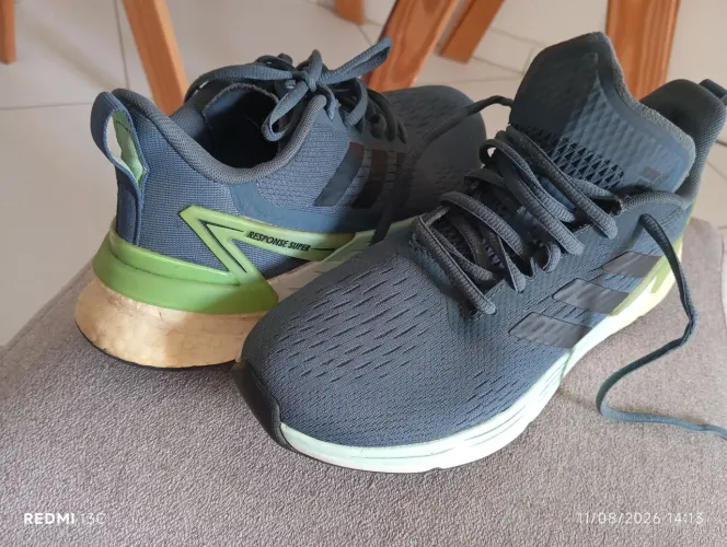 Tênis de corrida Adidas Response Super Boost