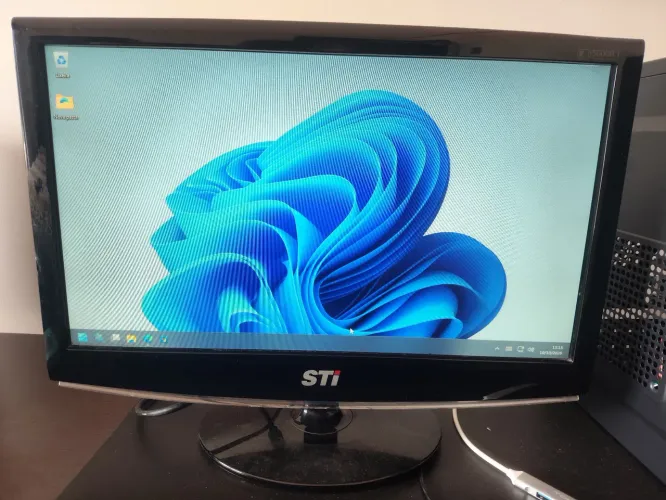 Monitor Semp Toshiba 18,5" LCD Widescreen