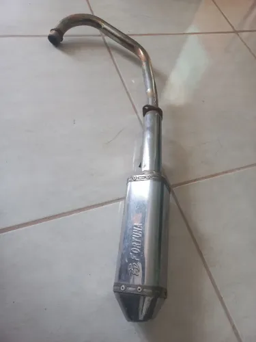 Escape para moto