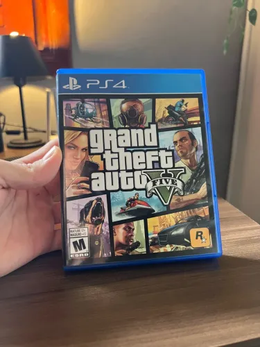 GTA V mídia física ps4 (edição com mapa)
