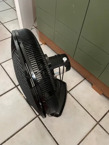 2 ventiladores (Leia a descrição)