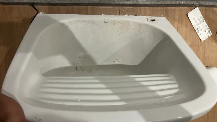 Tanque de Louça Celite com base