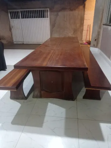 Vendo mesa de sinuca e mesa rústica