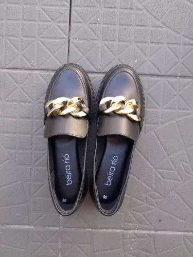 Mocassim Preto Corrente Dourada Beira Rio