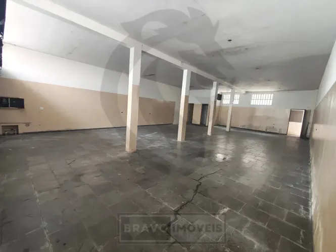 Salões Comerciais para locação possui 200 metros quadrados em Centro - Diadema - SP