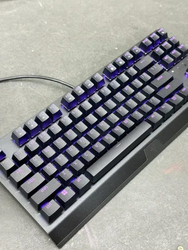 Teclado Mecânico Gamer Razer BlackWidow V3 Tenkeyless, Chroma Razer RGB, Switch Yellow