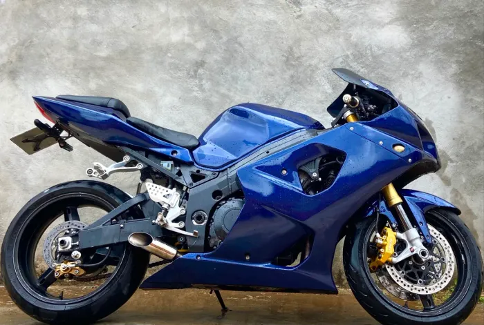 Suzuki GSX-R 1000 2005 - Lendária Superesportiva | Excelente Estado