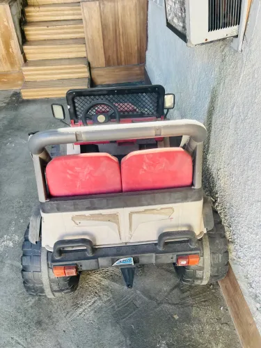 Vendo esse Jeep funcionando perfeitamente 