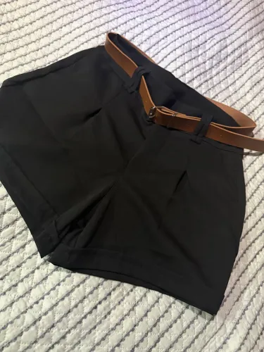 Short alfaiataria com cinto