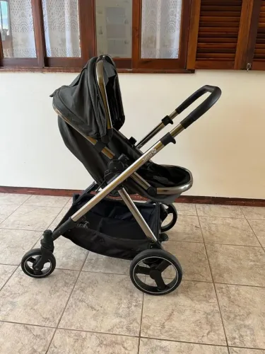 Carrinho de Bebê Safety 1st Discover Com Bebê Conforto Incluso Excelente 
