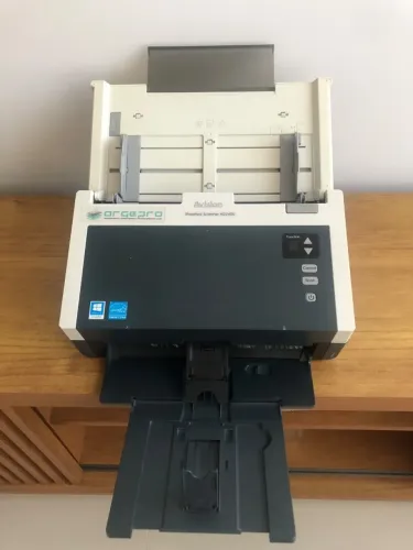 Scanner Profissional Avision AD240U